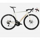 ORBEA (オルベア) ORCA M35 (オルカM35) 2024年 105 12Speed 油圧ディスク カーボン ロードバイク完成車 ホワイト/バーガンディ