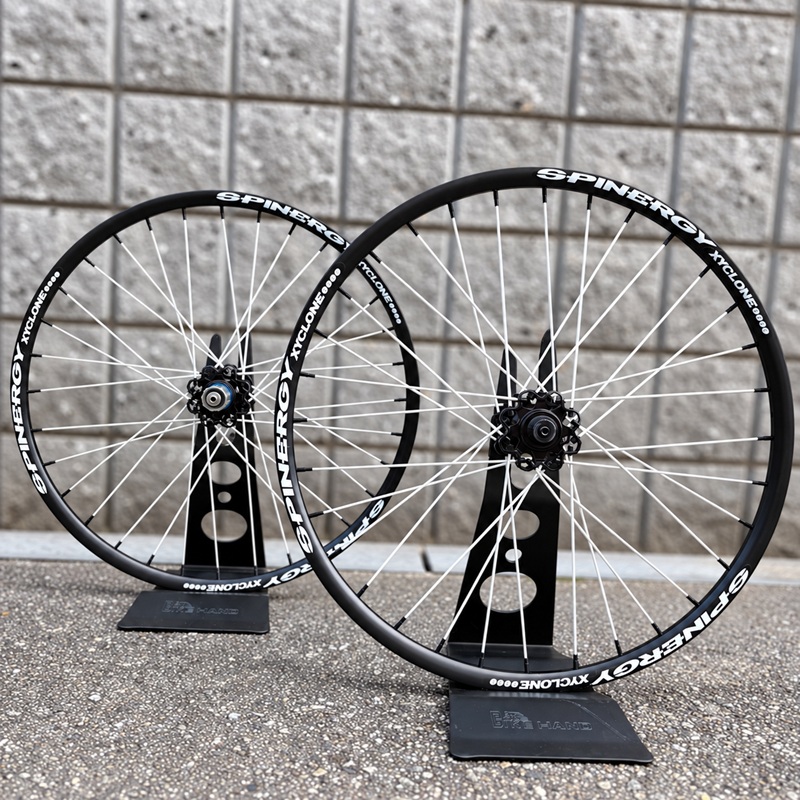 【SALE】 SPINERGY (スピナジー) ゼロライトPBO クリンチャー 前後セット 26インチ